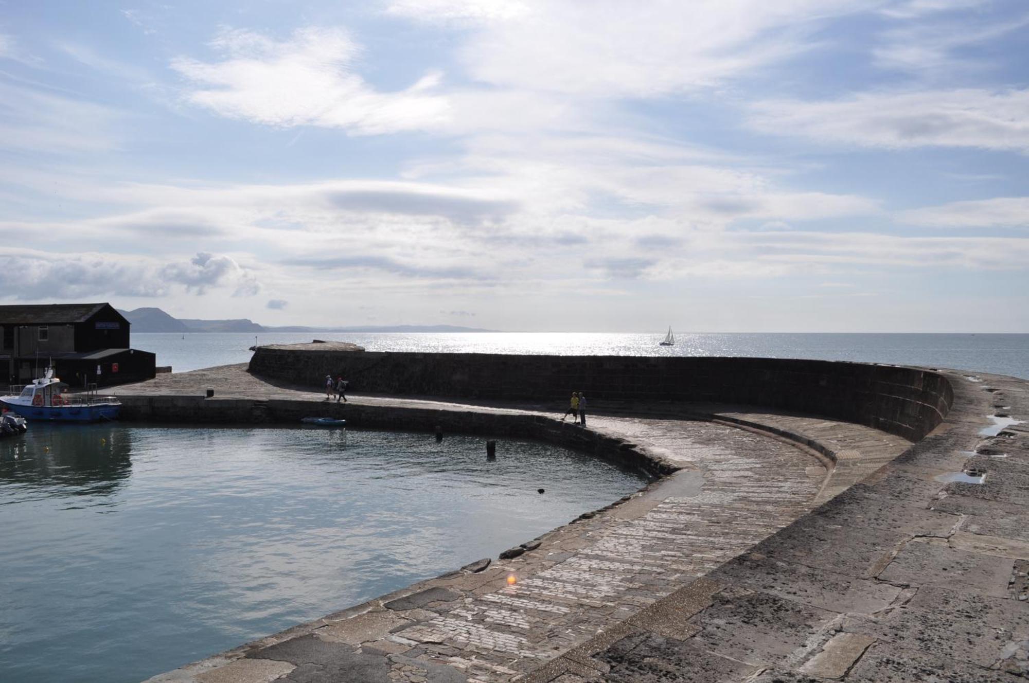 The Retreat, Own Hot Tub, Romantic Escape, Near Lyme Regis Luaran gambar