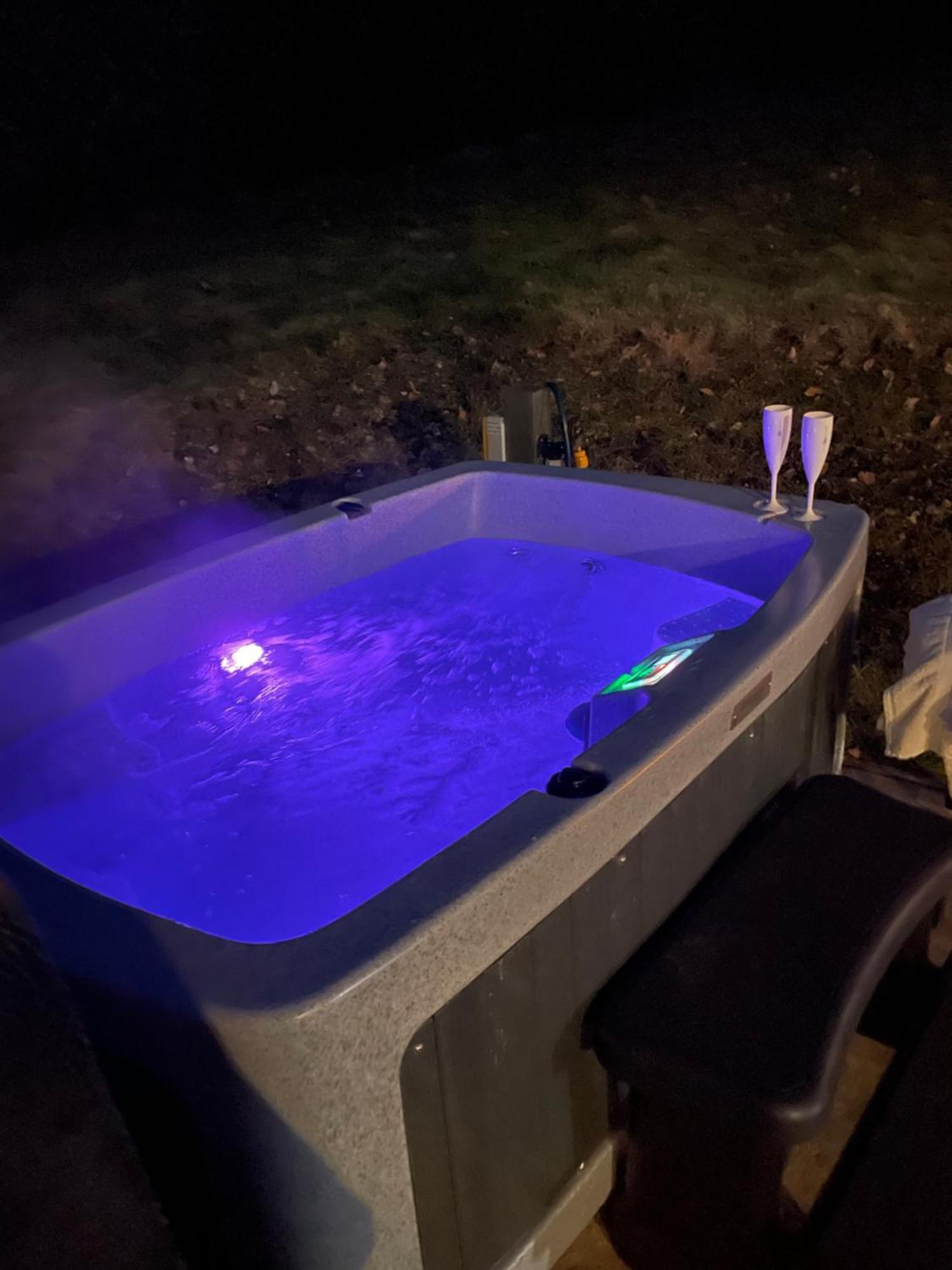 The Retreat, Own Hot Tub, Romantic Escape, Near Lyme Regis Luaran gambar